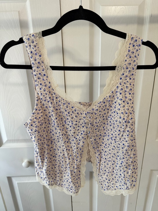 KIRIOUS LOS ANGELES Other - Floral Lace-Trim Chemise Tank - Blue on Cream